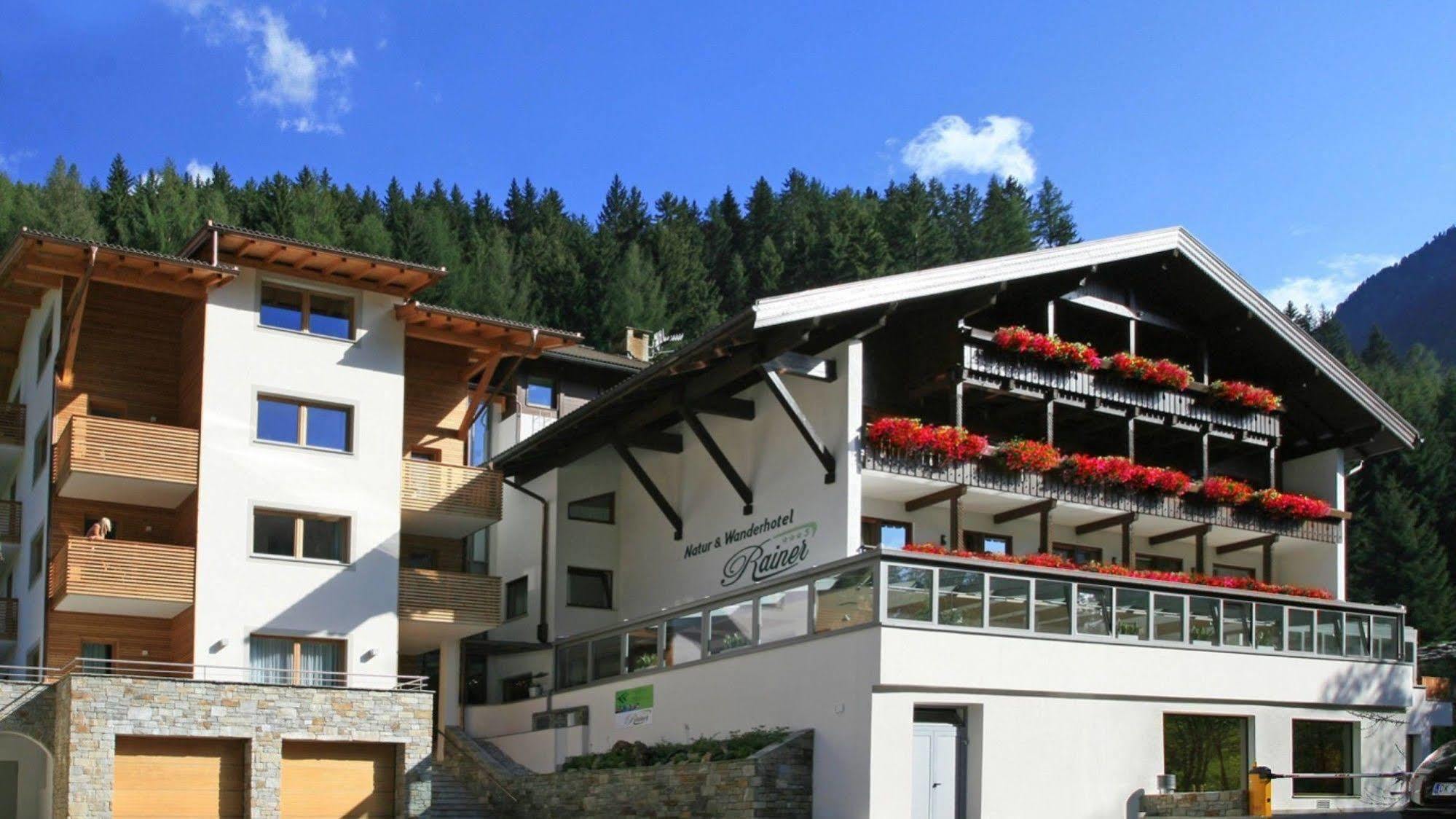 Naturhotel Rainer Racines Esterno foto